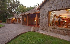 Los Nobles Hostal de Bosque